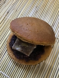 黒糖クルミどら焼